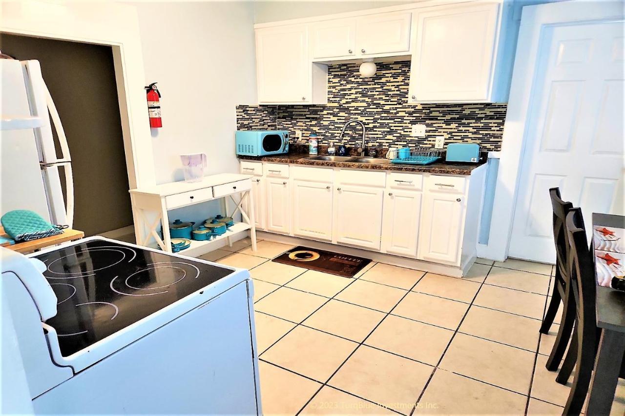 גלווסטון Casaazul-2605B-Pleasure Pier & Beach A Block Away- 3Bed 2Bath 7 Beds- 7 Minutes To Cruise Terminal מראה חיצוני תמונה